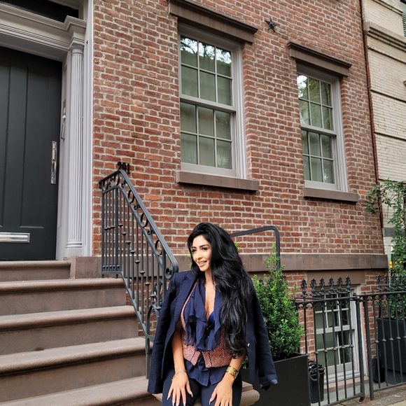 Meet your Posher, Alicia 💗💕💗 - Picture 5 of 16